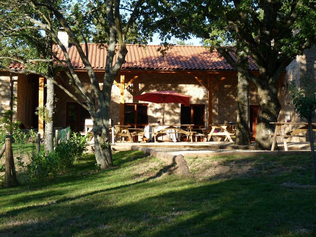 Auberge Les Tables Du Ban Saint-Pierre-la-Palud Eksteriør bilde