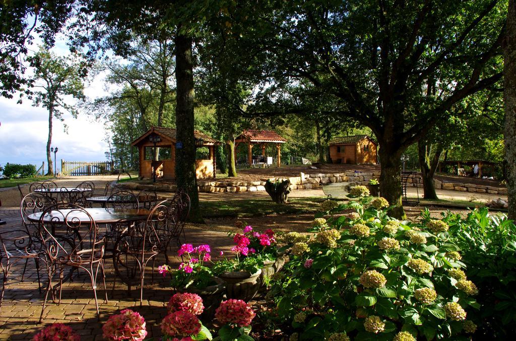Auberge Les Tables Du Ban Saint-Pierre-la-Palud Eksteriør bilde