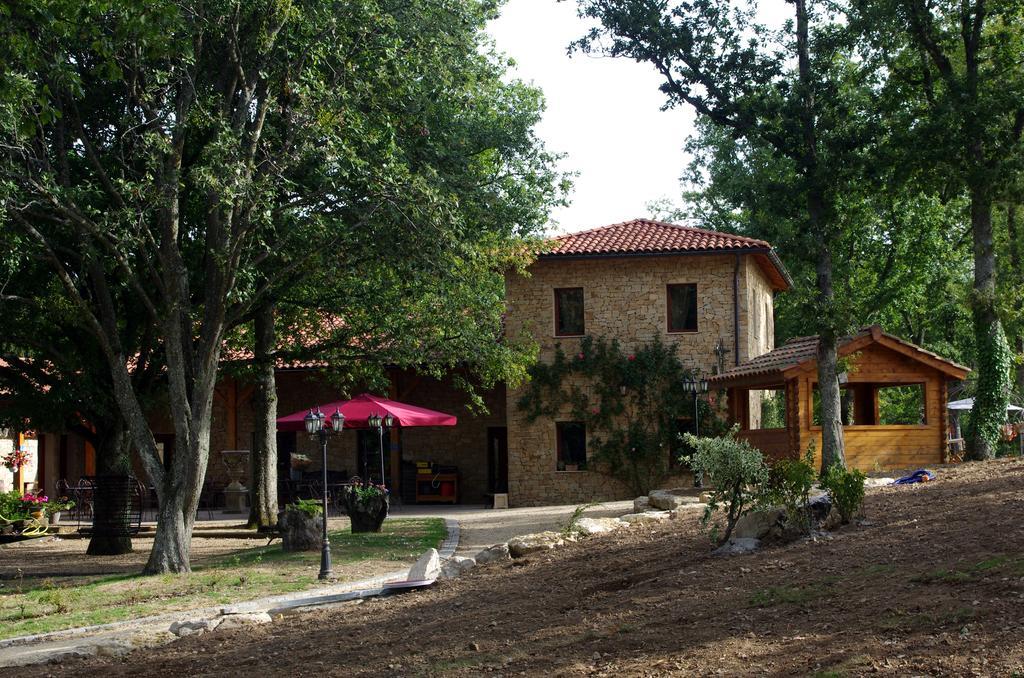 Auberge Les Tables Du Ban Saint-Pierre-la-Palud Eksteriør bilde
