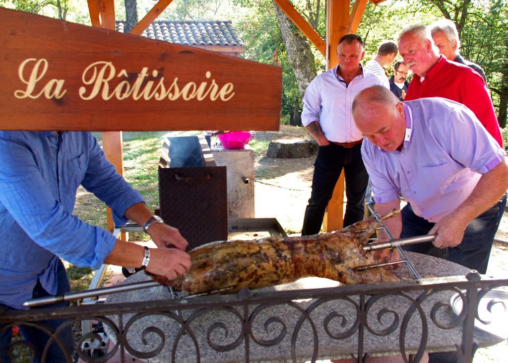 Auberge Les Tables Du Ban Saint-Pierre-la-Palud Eksteriør bilde